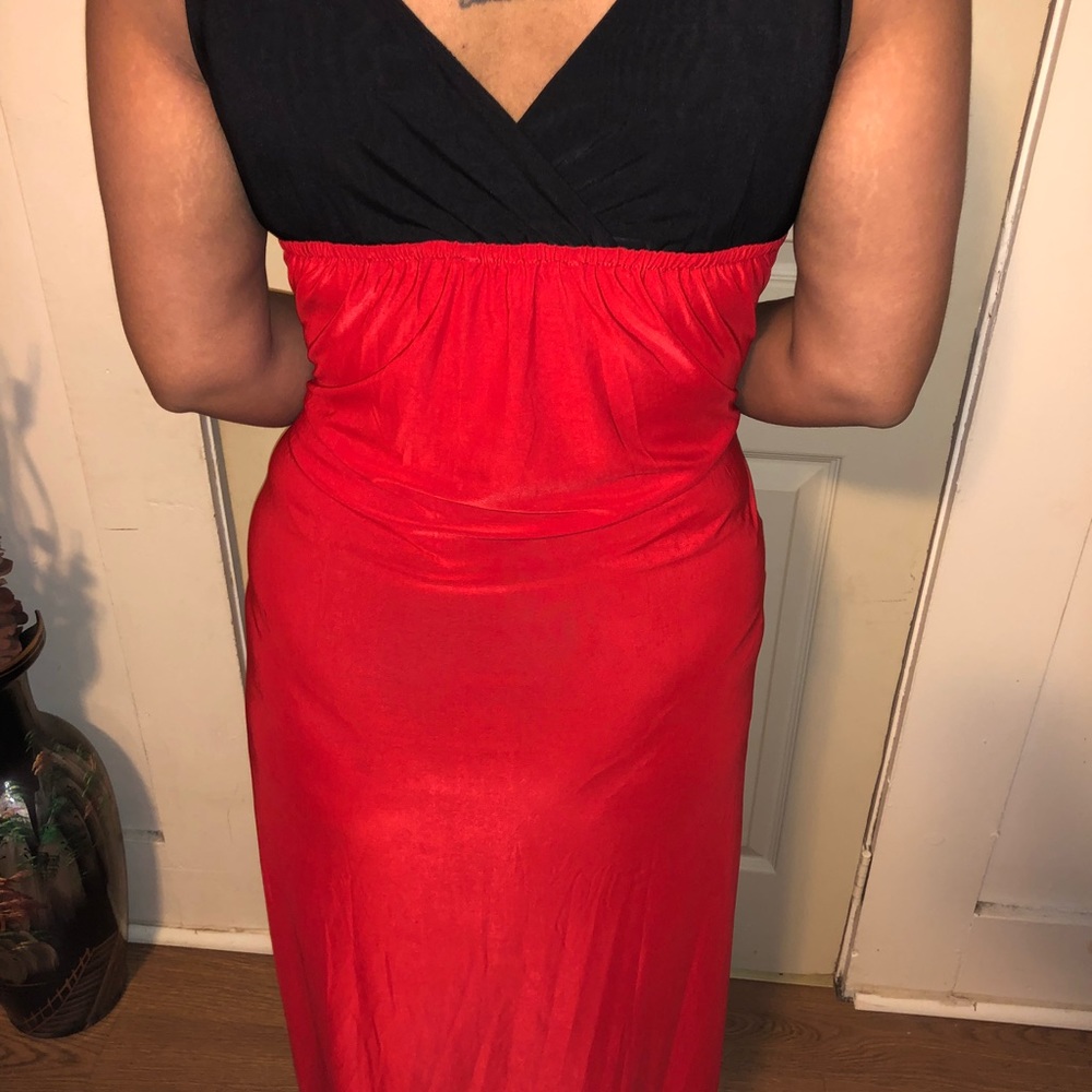 Dress 👗 - Picture 3 of 4